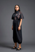 Load image into Gallery viewer, Black Metallic Structured Jumpsuit