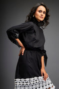 Load image into Gallery viewer, Midi Dress With Detailing On The Hem Comes With Belt
