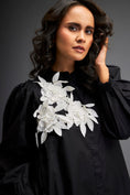 Load image into Gallery viewer, Shirt Dress With Detailing On One Side