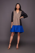 Load image into Gallery viewer, Black Blue Pleated Hem Dress