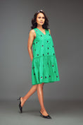 Load image into Gallery viewer, Green Sleeveless V-Neck Dress