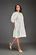 Load image into Gallery viewer, Relaxed-Fit Midi Dress with Three-Quarter Sleeves
