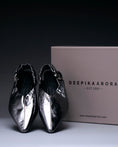Load image into Gallery viewer, Stella Metallic Pointed Flats