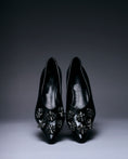 Load image into Gallery viewer, Noir Élégance Pointed Flats