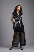 Load image into Gallery viewer, Black Sequinned Blazer