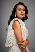 Load image into Gallery viewer, Dress With Textured Floral Embroidery