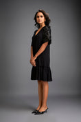 Load image into Gallery viewer, V-neck Dress With Leaf-patterned Sleeves