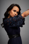 Load image into Gallery viewer, V-neck Dress With Leaf-patterned Sleeves