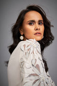 Load image into Gallery viewer, V-neck Dress With Leaf-patterned Sleeves