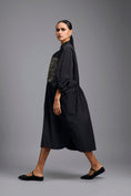 Load image into Gallery viewer, Black Metallic Panel Midi Dress