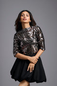 Load image into Gallery viewer, Black Metallic Laser-Cut Crop Set