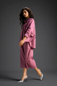 Load image into Gallery viewer, Pink Butterfly Embellished Pleated Shirt & Pants Set