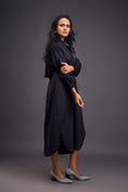Load image into Gallery viewer, Oversized Dress With Ruched Detailing On The Waist