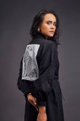 Load image into Gallery viewer, Oversized Dress With Ruched Detailing On The Waist