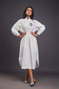 Load image into Gallery viewer, Oversized Dress With Ruched Detailing On The Waist