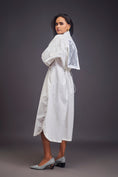 Load image into Gallery viewer, Oversized Dress With Ruched Detailing On The Waist