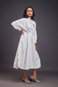 Load image into Gallery viewer, Oversized Dress With Ruched Detailing On The Waist