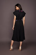 Load image into Gallery viewer, Black Jumpsuit With Detachable Collar