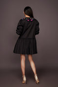 Load image into Gallery viewer, Black Dress With Detachable Collar