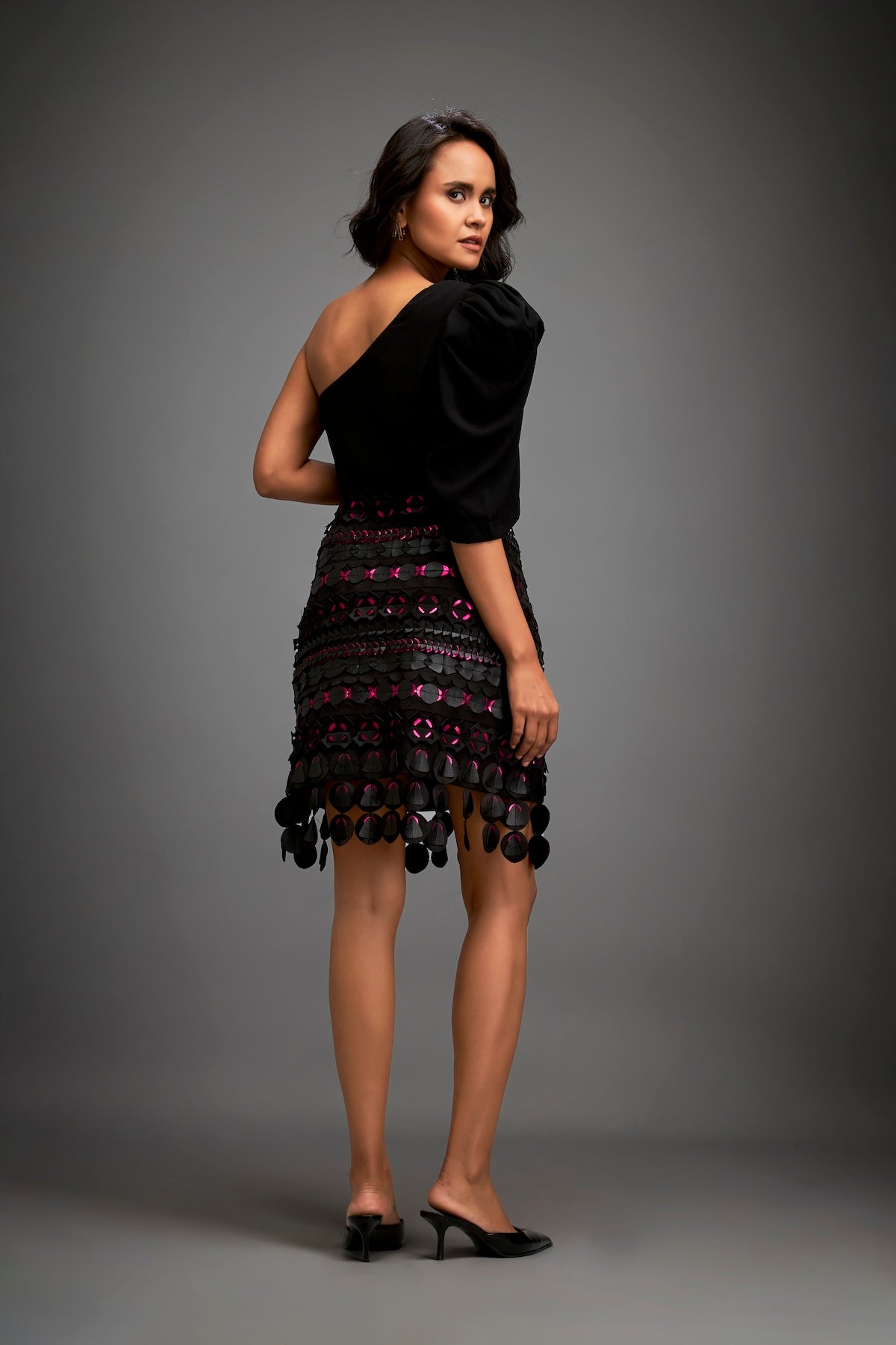 Asymmetrical Top With Puff Sleeve With Metallic Pink Geometric Skirt