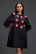 Load image into Gallery viewer, Black Floral Patch Pocket Dress
