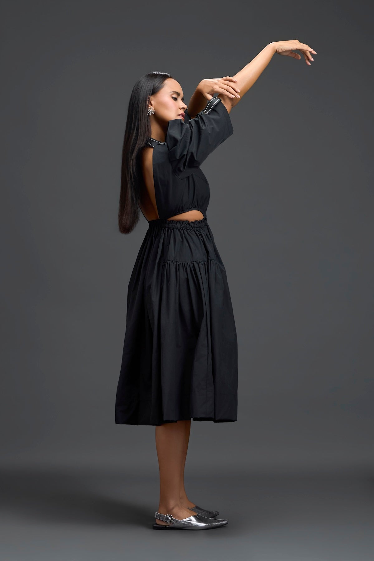 Black Open-Back Floral Puff Sleeve Midi Dress