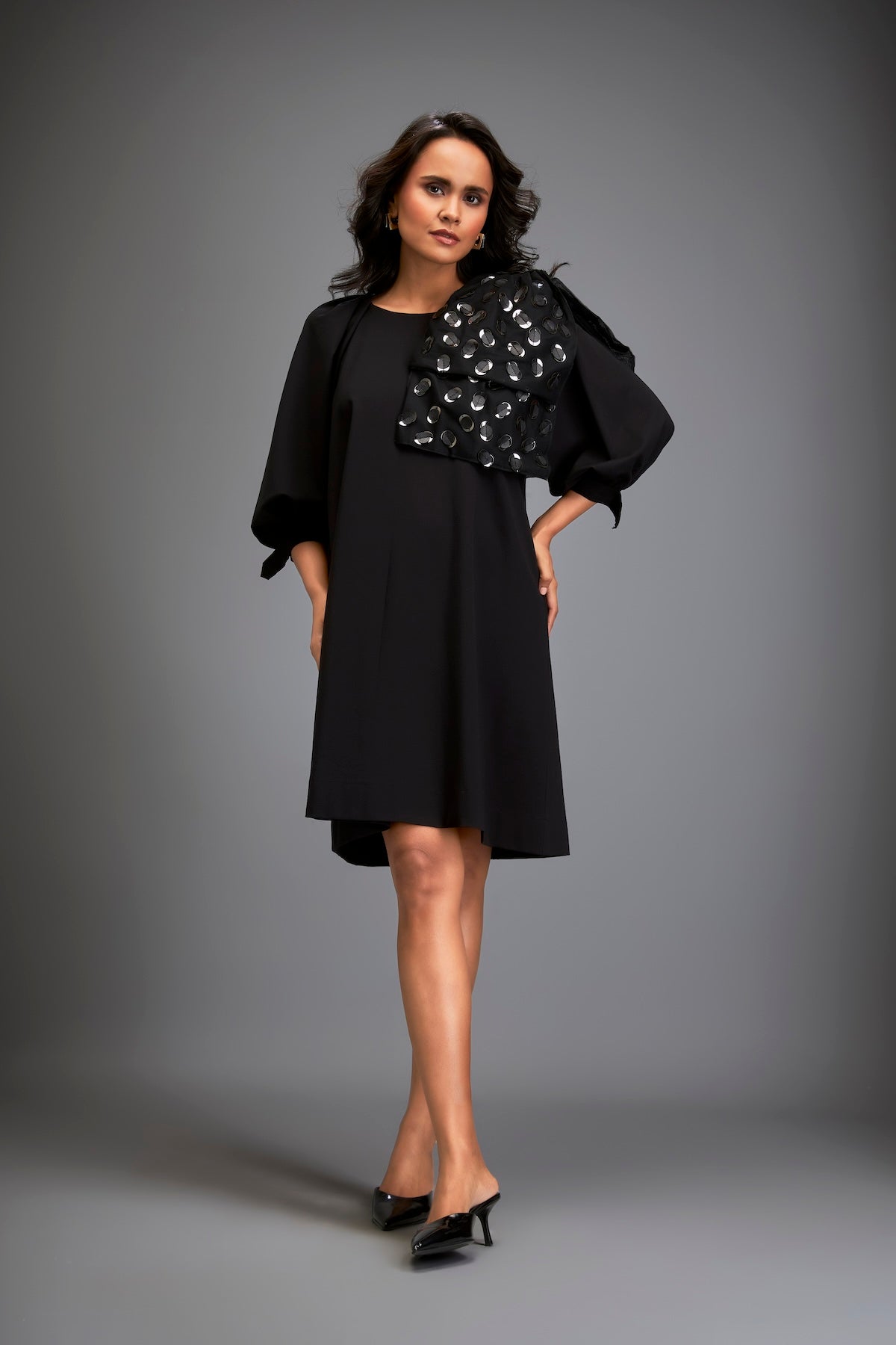 Dress With Voluminous Sleeves And Glossy Metallic Shoulder Embellishments