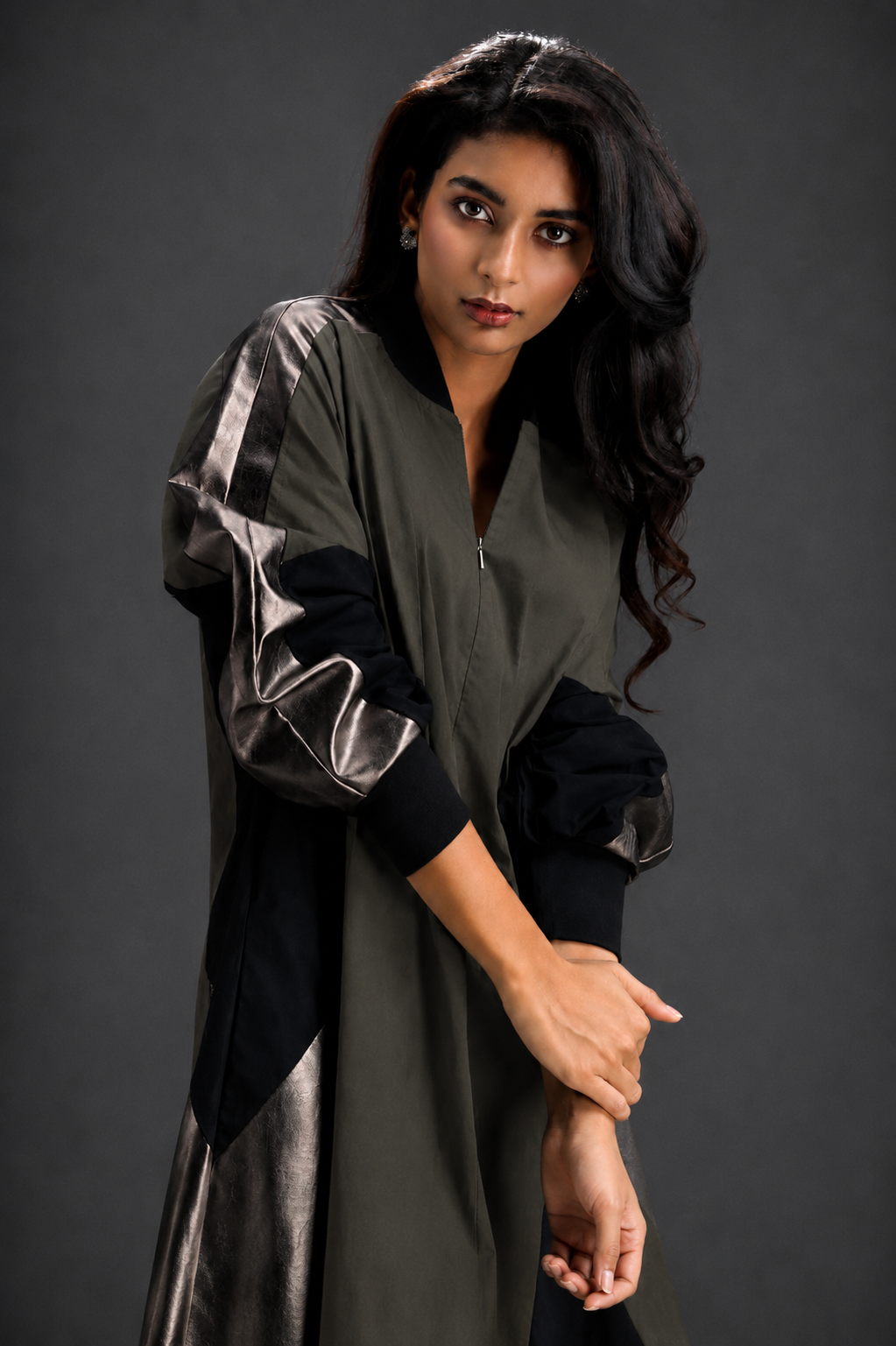 Statement Colourblock Midi Dress In Dark Green With Contrast Metallic Silver Side Panels And Balloon Sleeves