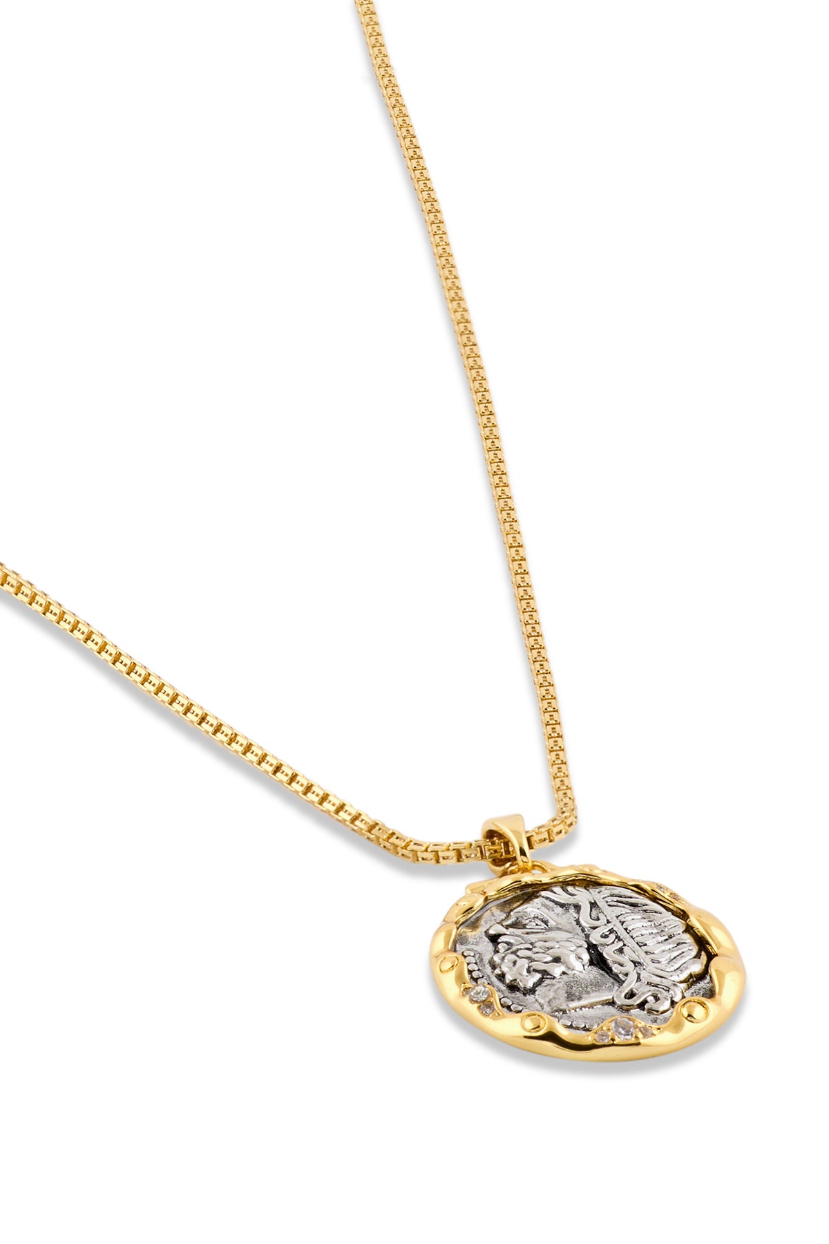 Luxe Heritage Pendant Necklace
