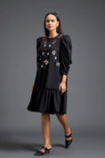 Load image into Gallery viewer, Black Puff Sleeve Floral Patchwork Gathered Dress
