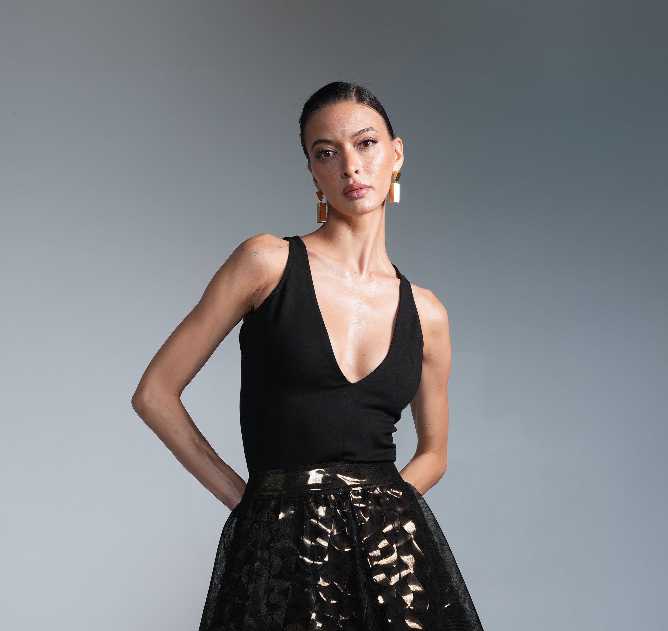 Linear Luxe Gold Drops