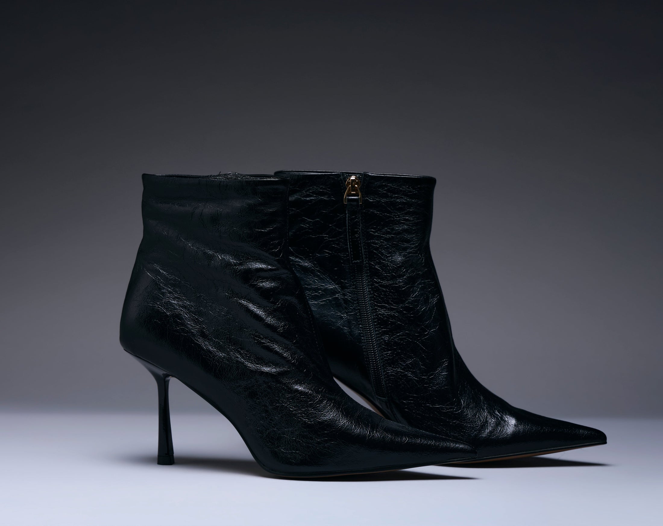 Noir Spool Heel Leather Boots