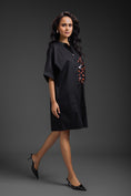 Load image into Gallery viewer, Black Relaxed Straight Fit Dress With Pocket
