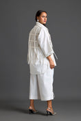 Load image into Gallery viewer, White Structured Cage Shirt and Wide-Leg Pants Set
