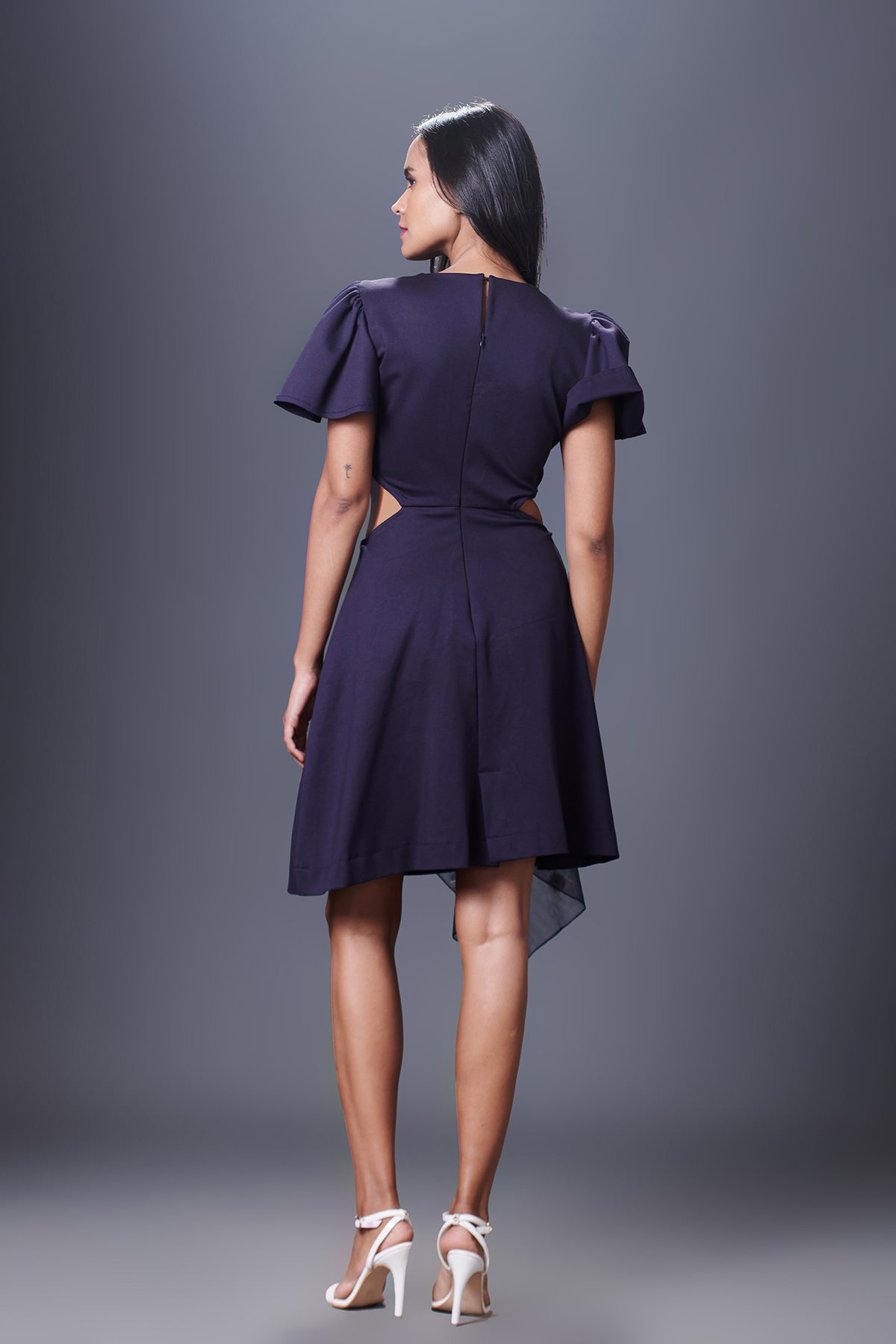 Solid Dress With Ruffles Sleeves And A Tie-up At Waist