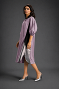 Load image into Gallery viewer, Ash Pink Shirt Dress With Black Panels And Metallic Side Detailing
