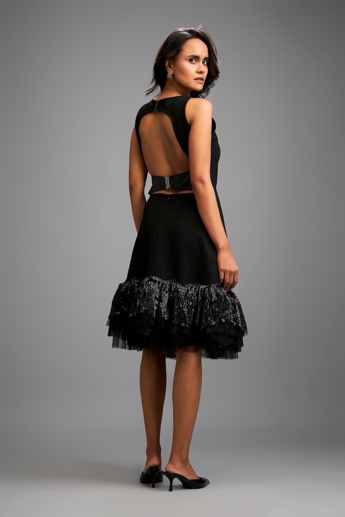 Sleeveless Black Midi Dress with Cut-Out Back – Deepika Arora