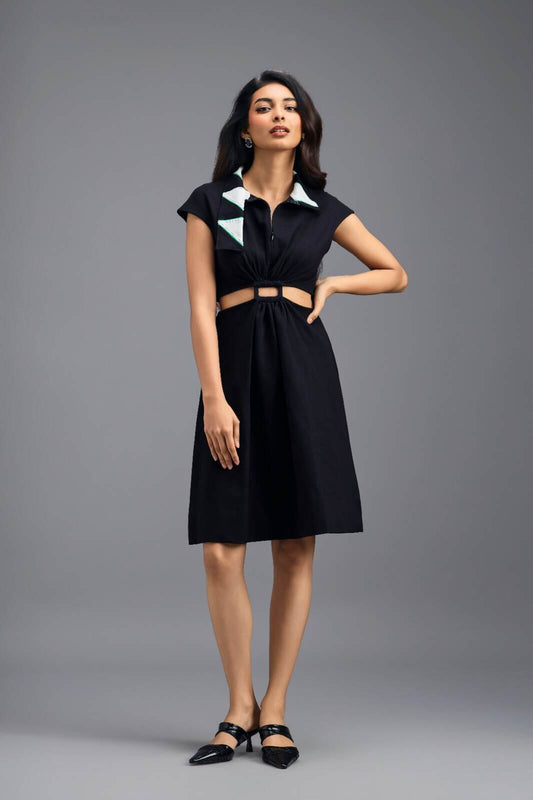 BLACK FIT-AND-FLARE DRESS WITH NEON CONTRAST COLLAR