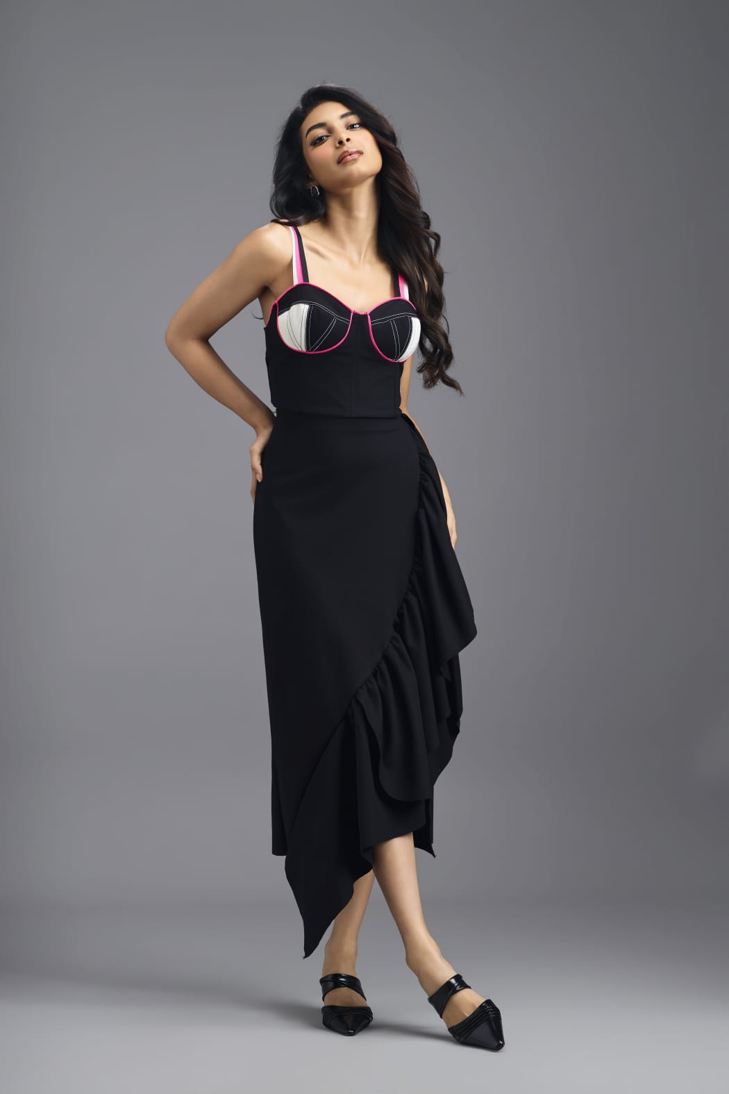 BLACK ASYMMETRIC RUFFLE SKIRT