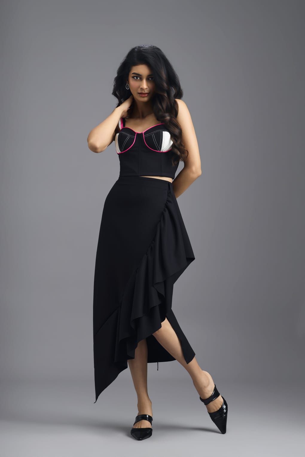 BLACK ASYMMETRIC RUFFLE SKIRT