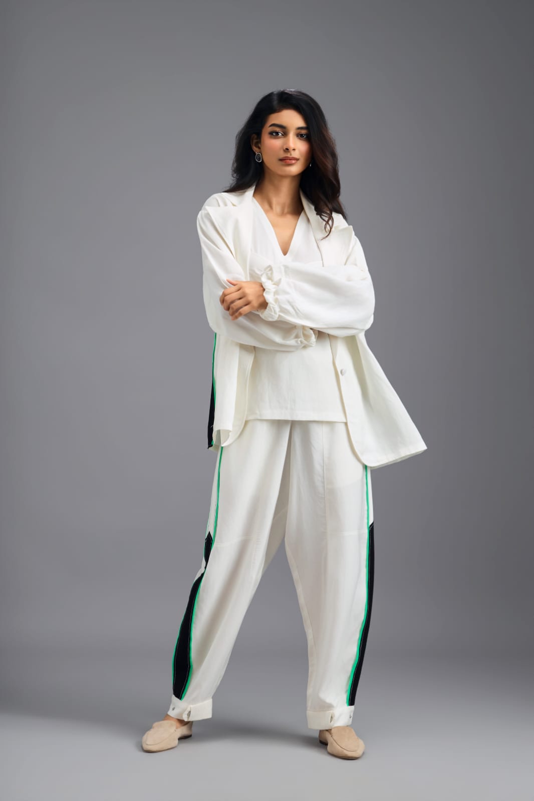 WHITE MINIMAL INNER SLIP TOP