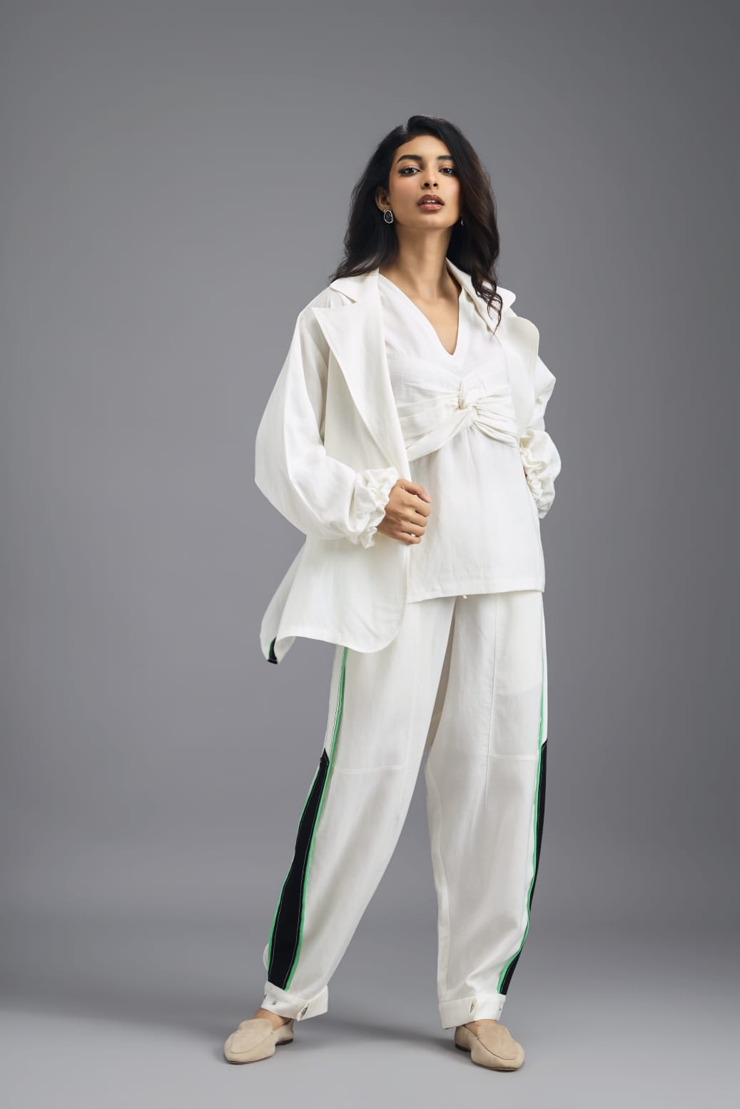 WHITE MINIMAL INNER SLIP TOP