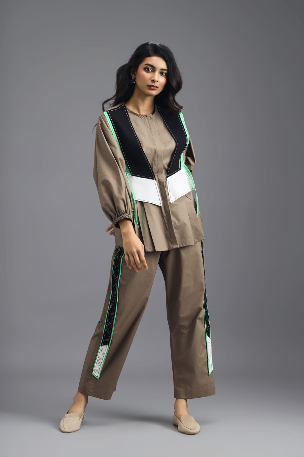 MUD CO-ORD SET WITH NEON GEOMETRIC PANEL DETAIL, BRALETTE AND STRAIGHT PANTS