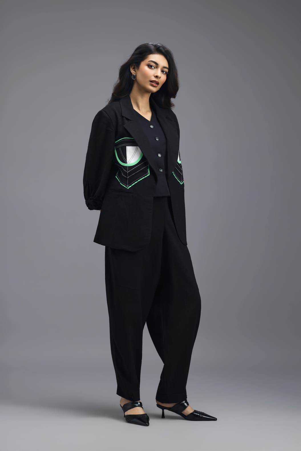 BLACK INNER SLIP TOP