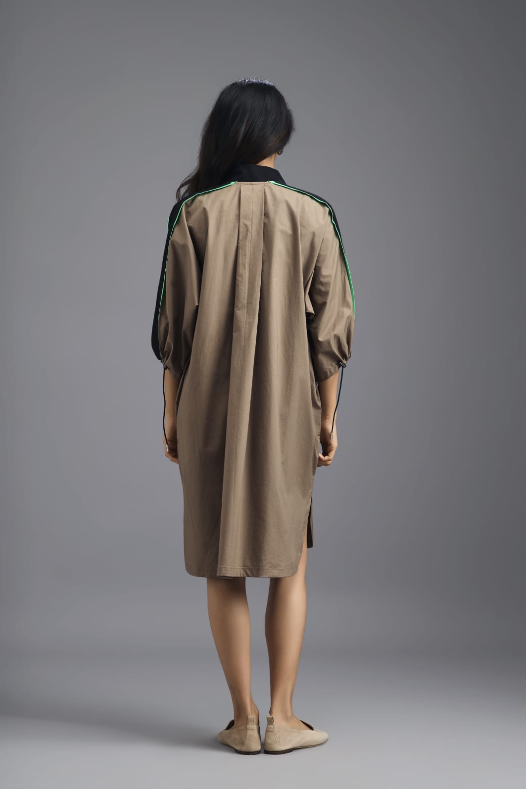 MUD OVERSIZED BOXY DRESS WITH NEON CONTRAST STRIPE
