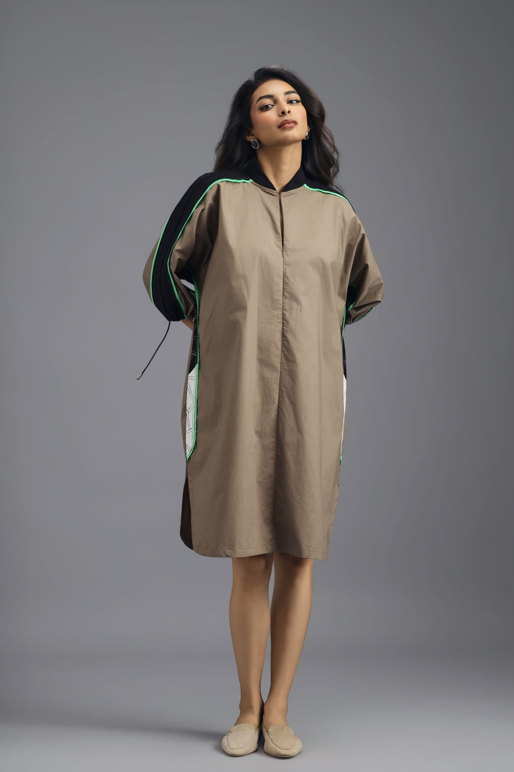 MUD OVERSIZED BOXY DRESS WITH NEON CONTRAST STRIPE