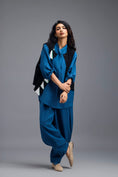 Load image into Gallery viewer, BLUE LINEN PANTS
