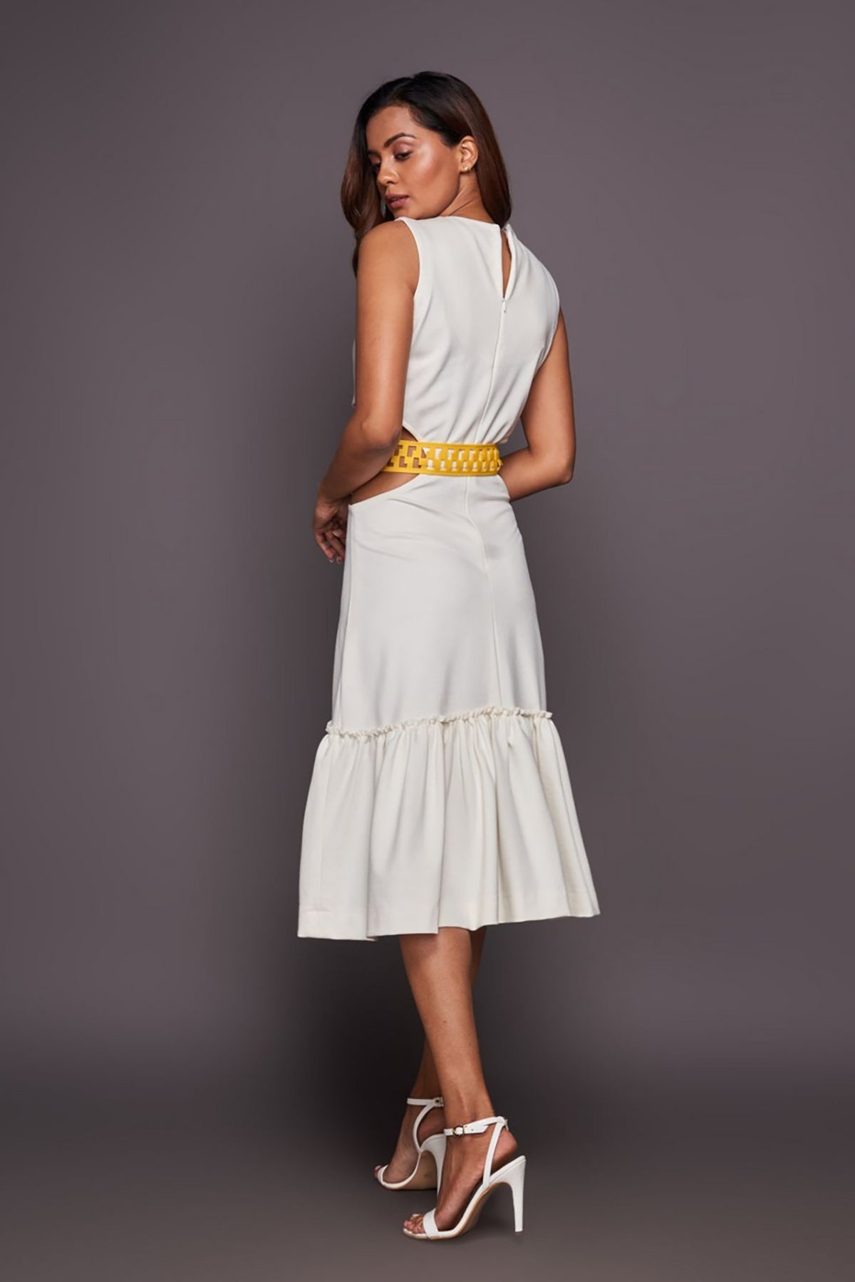 White Dress With Gathered Bottom Comes With Belt