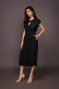 Load image into Gallery viewer, Black Loose Fit Jumpsuit With Detachable Collar
