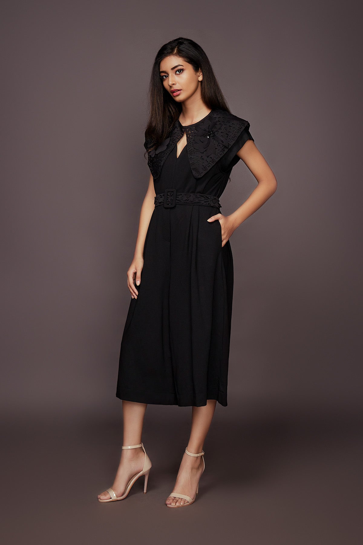 Black Loose Fit Jumpsuit With Detachable Collar